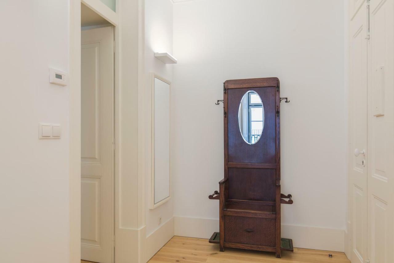 Charming 2 Bedroom Apartment In Baixa Chiado Lissabon Exterior foto